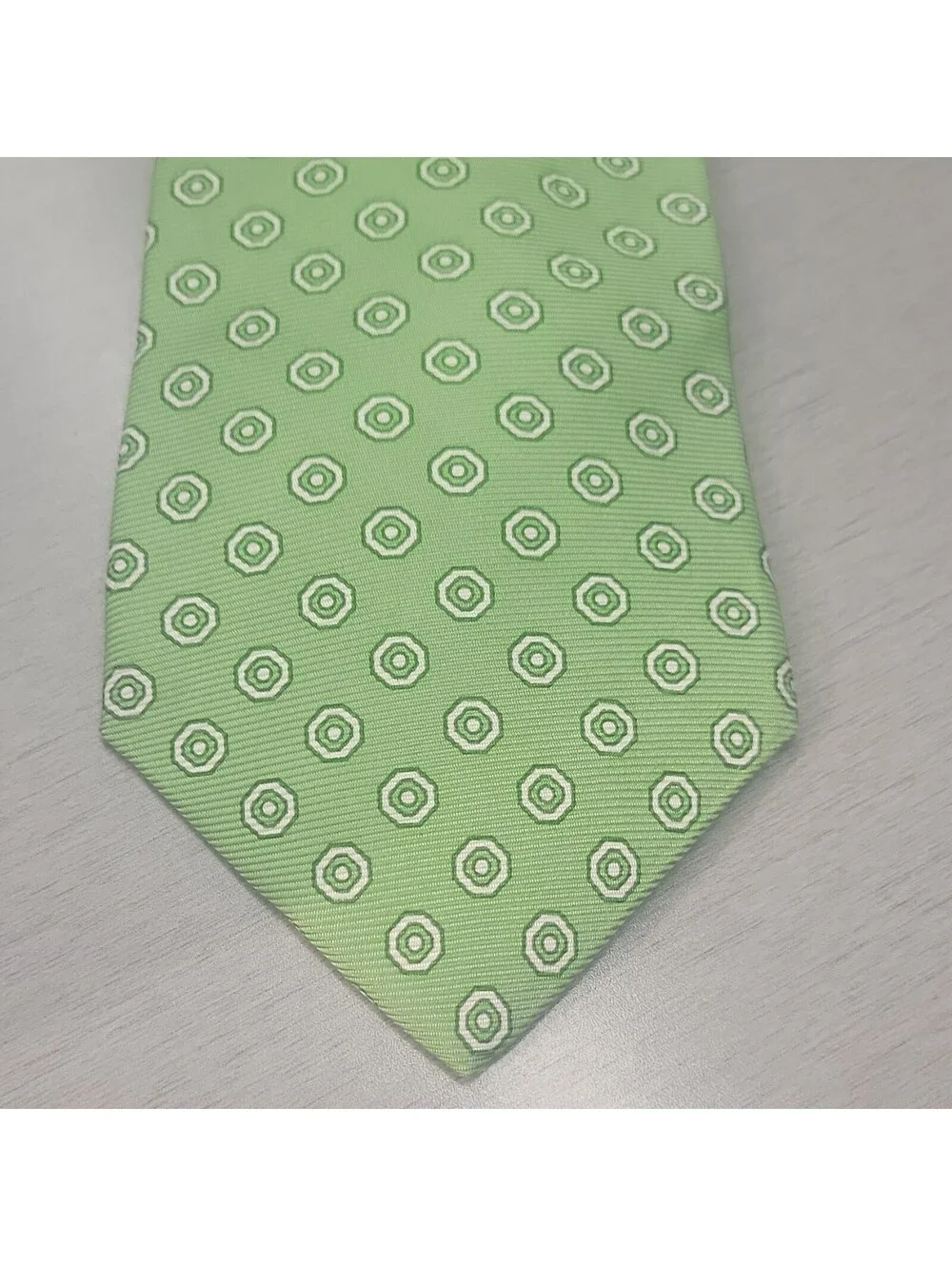 Brooks Brothers Men's Green/White Geometric Woven Tie with Logo Accent